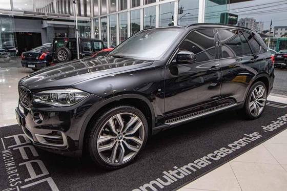 BMW X5 4.4 V8 TURBO GASOLINA XDRIVE50I SECURITY AUTOMÁTICO BMW X5 4.4 V8 TURBO GASOLINA XDRIVE50I SECURITY AUTOMÁTICO